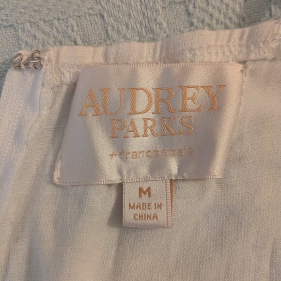 White jumpsuit - Audrey Parks + Francesca - Picture 5 of 13